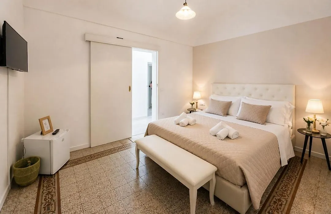 Immacolata Rooms-1